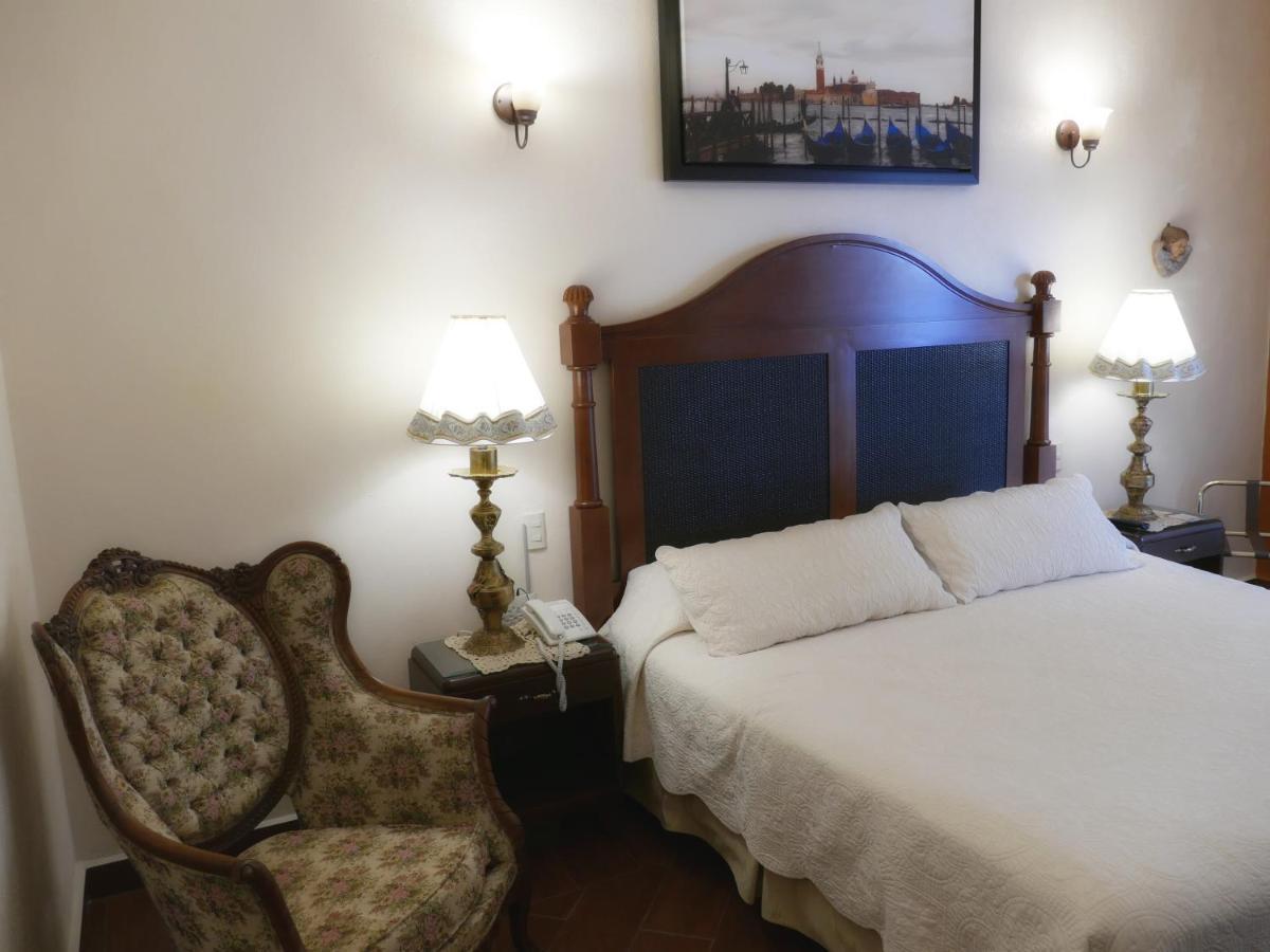 Hotel El Meson De Poetas
