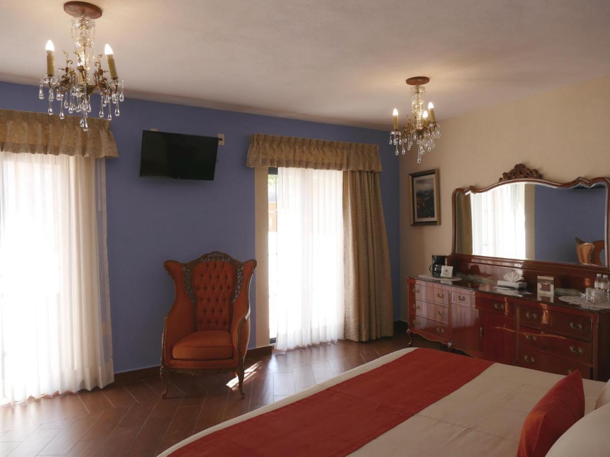 Hotel El Meson De Poetas 4*
