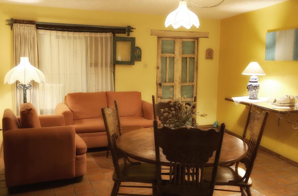 El Meson De Poetas Hotel 4*