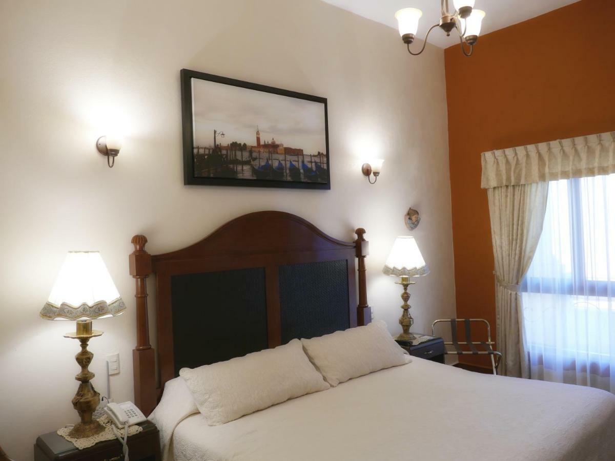 El Meson De Poetas Hotel 4*