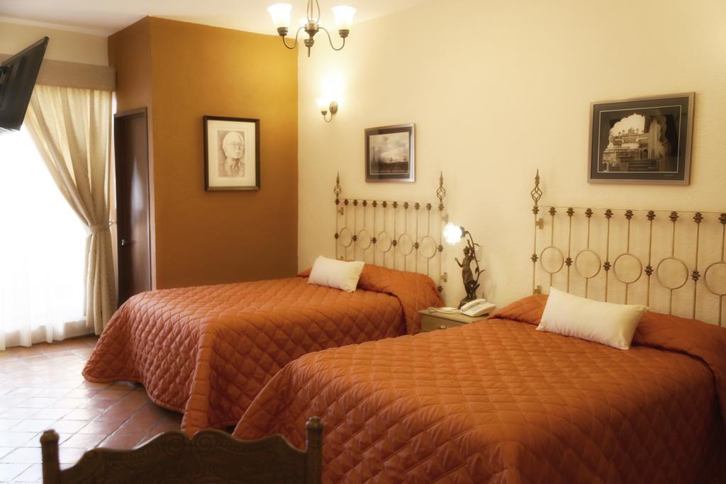 Hotel El Meson De Poetas